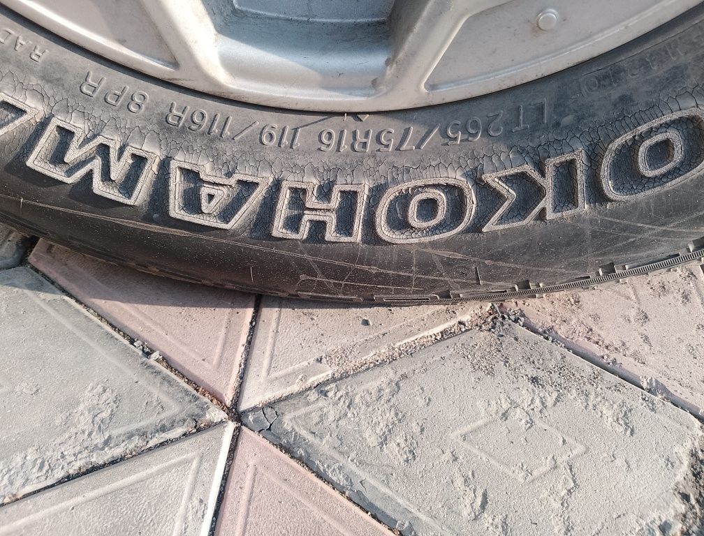 265/75/16 продам