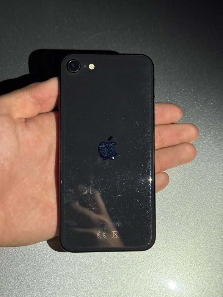 Iphone se2 64gb 100eмкость