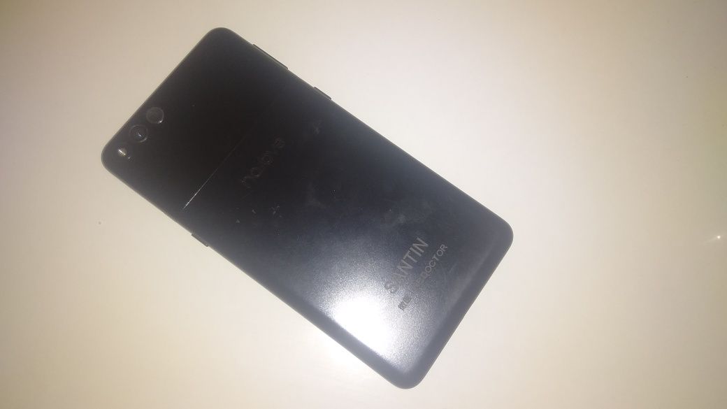 Продам телефон halove
