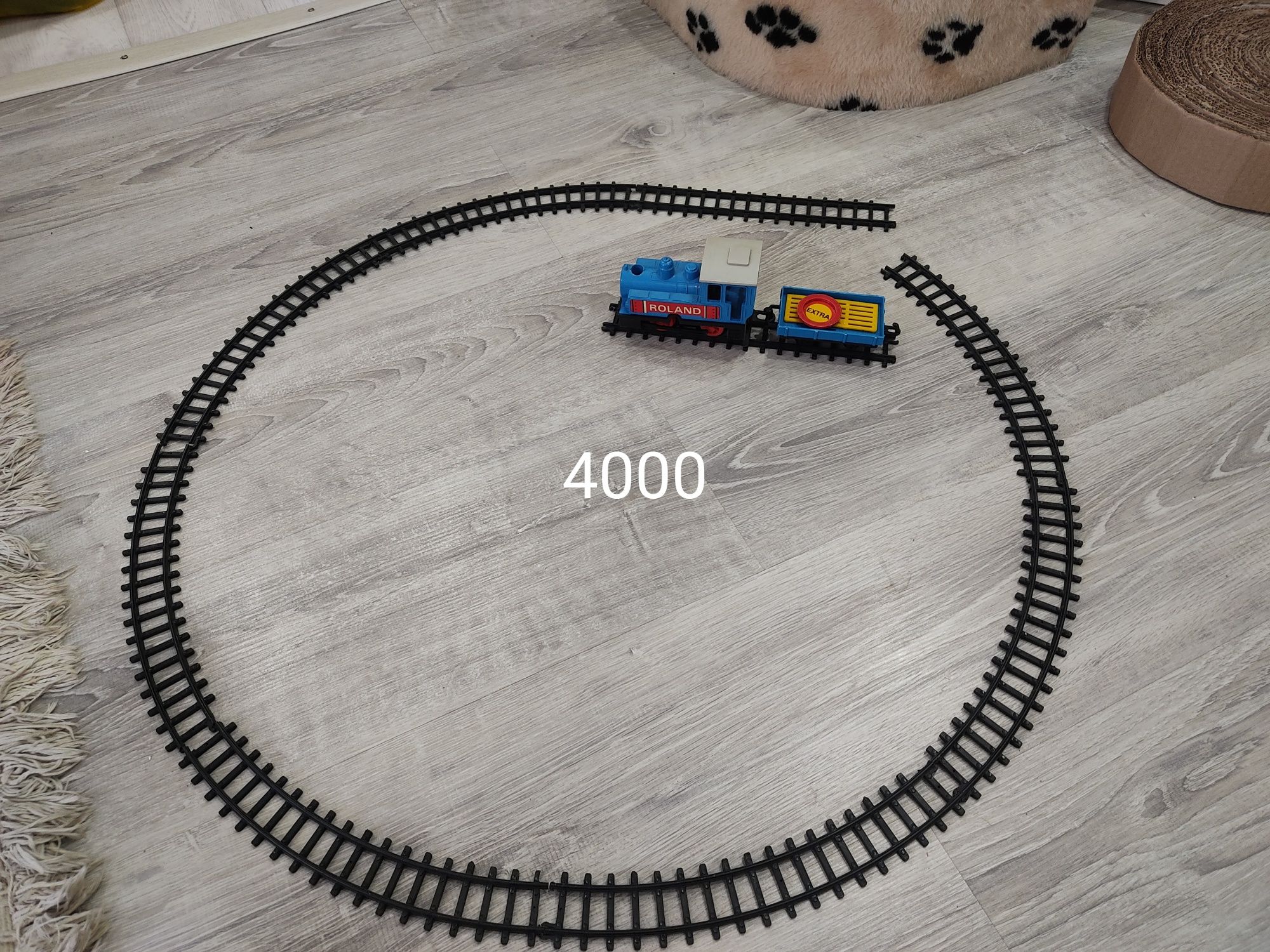 Продам игрушки детские железная дорога