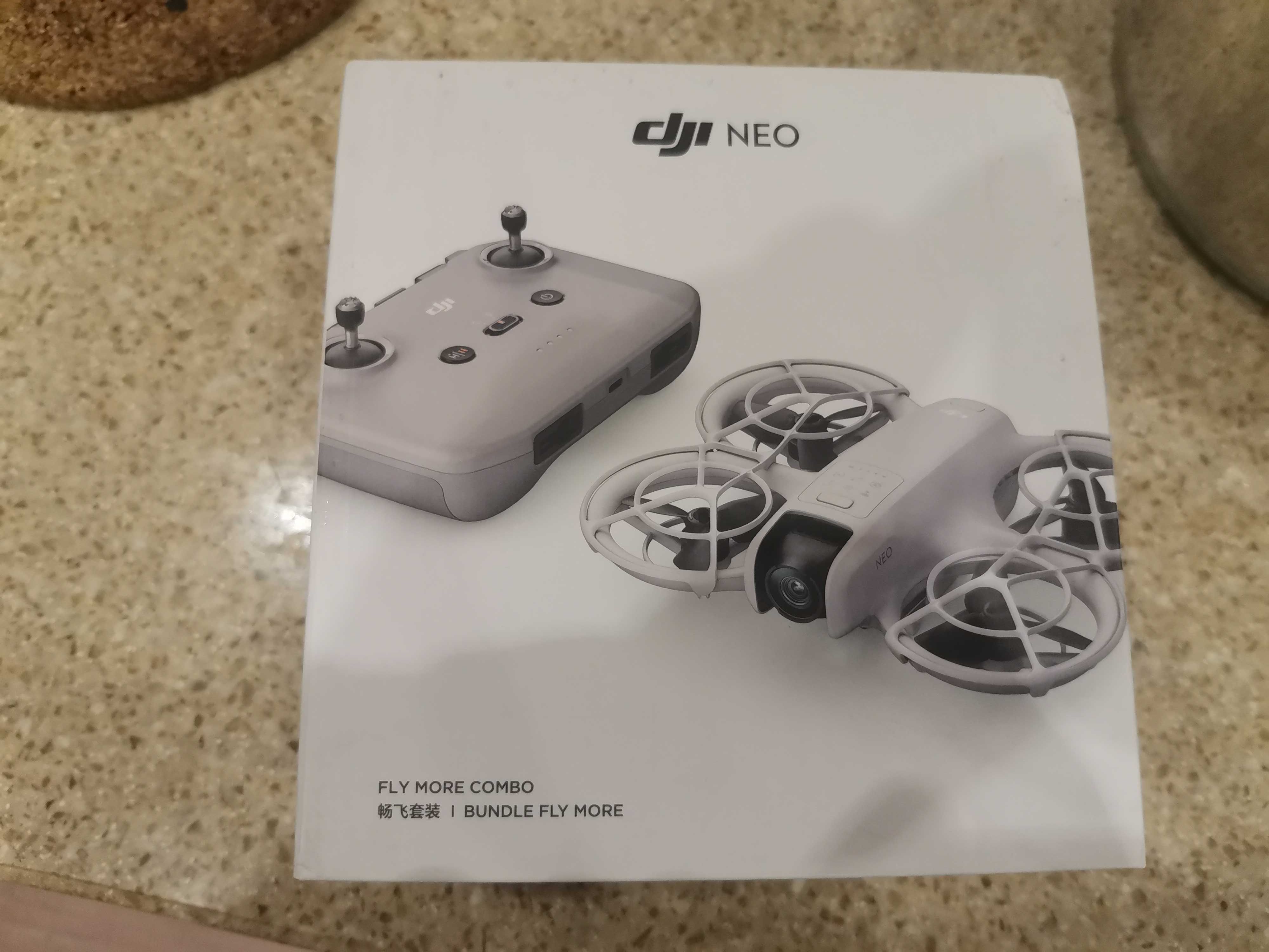 Квадрокоптер DJI Neo, новый
