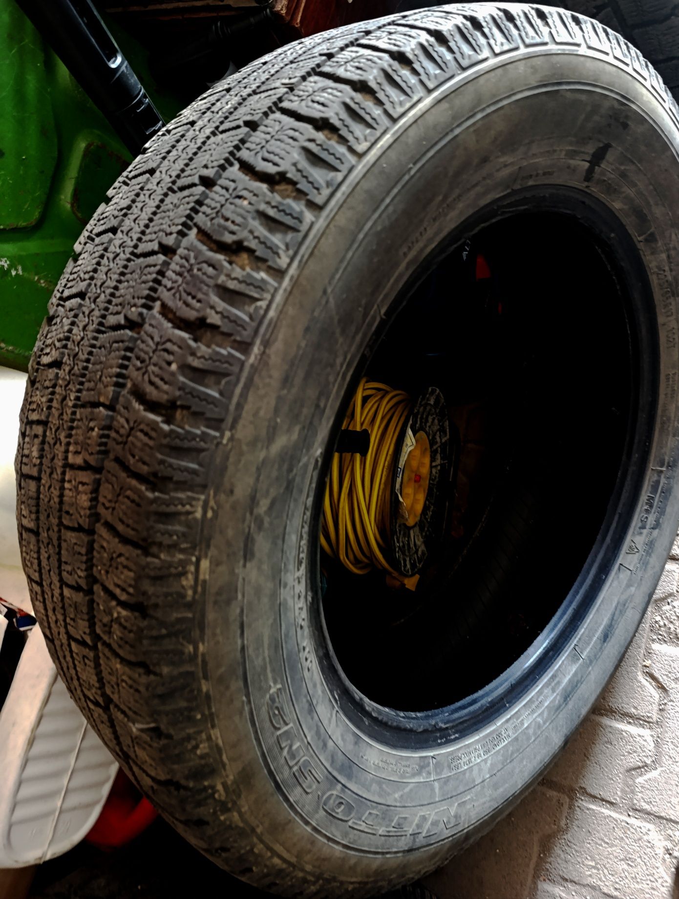Продам комплект шины Nitto NS2