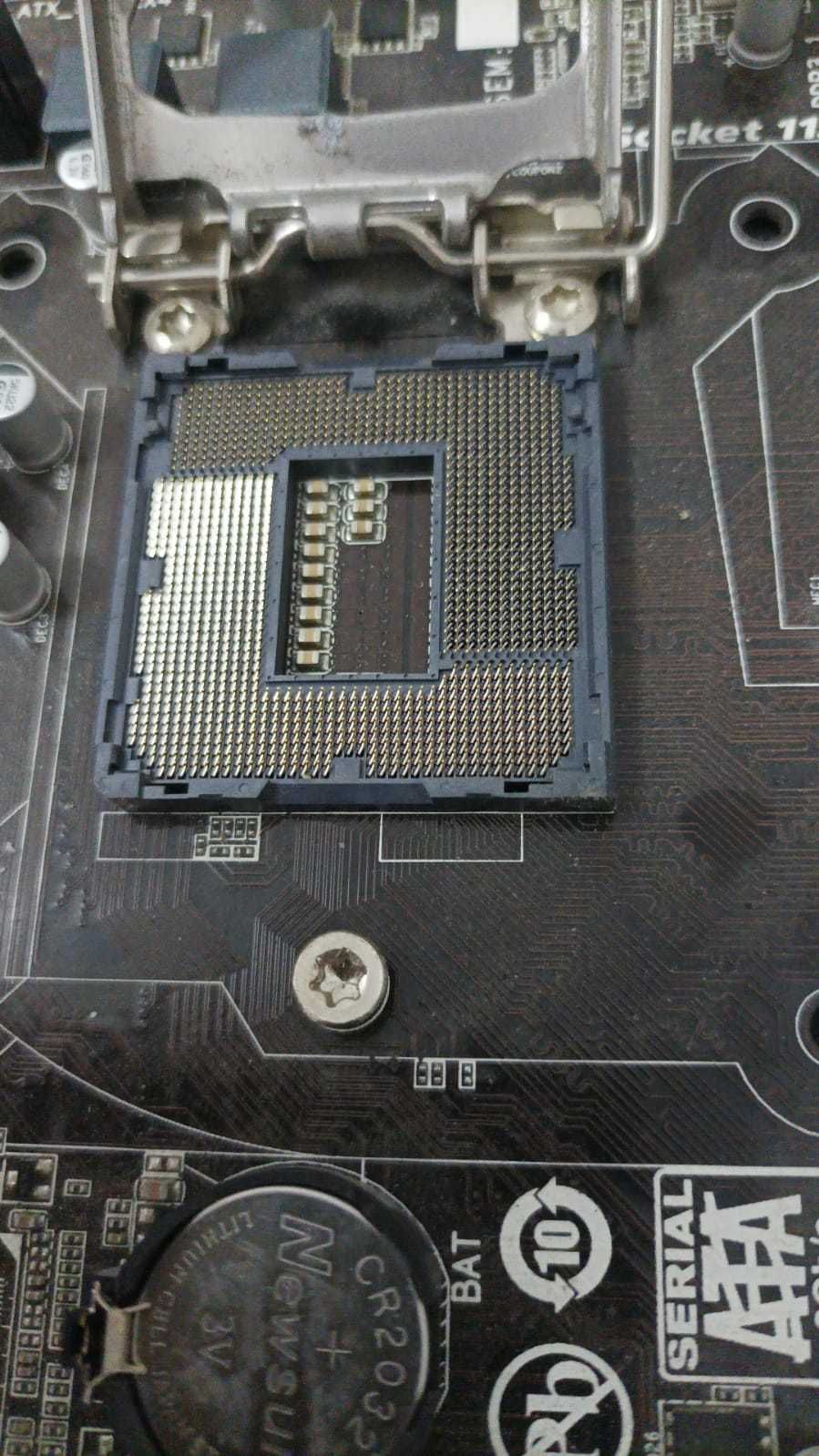 Продается материнская плата Gigabyte GA-B85M-D2V