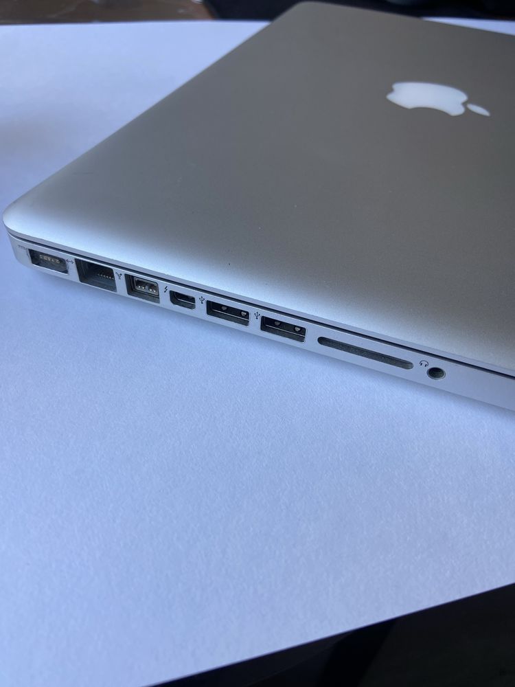Продам MacBook Pro 13” (2011) – 8 ГБ ОЗУ, SSD 240 ГБ