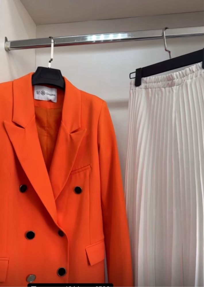 Новые вещи (платья Zara и Mango, обувь, футболки и джинсы, сумки)
