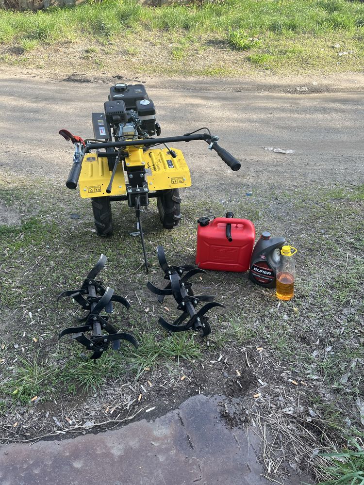 Продам мотоблок с фрезами, Huter mk-1002p-10