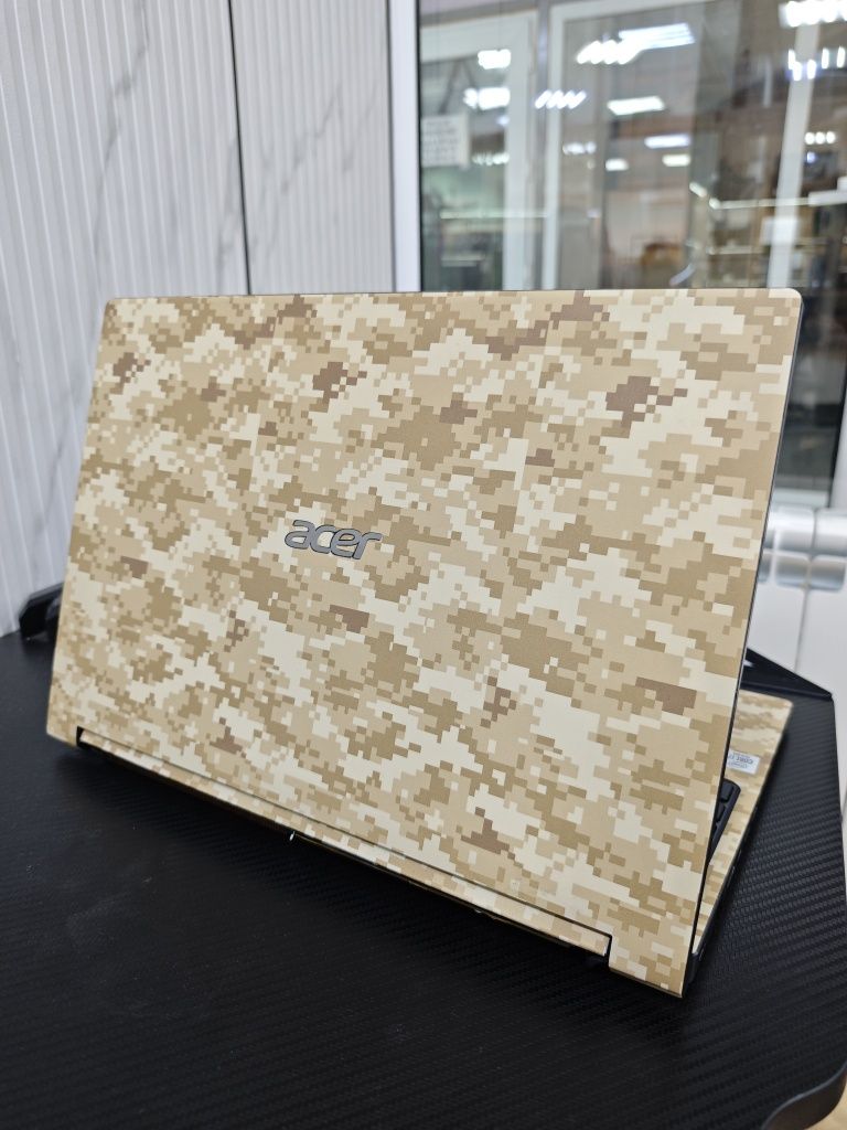 I7-9750H / GTX 1650 / 16озу
