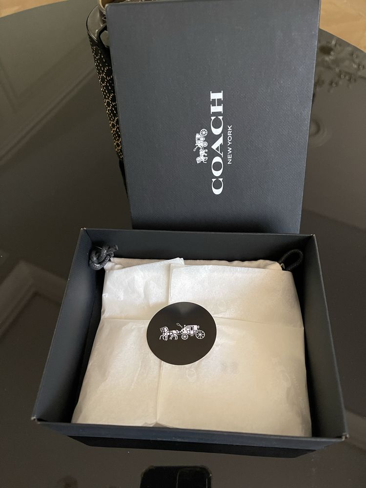 Гвоздики Coach новые в коробочке