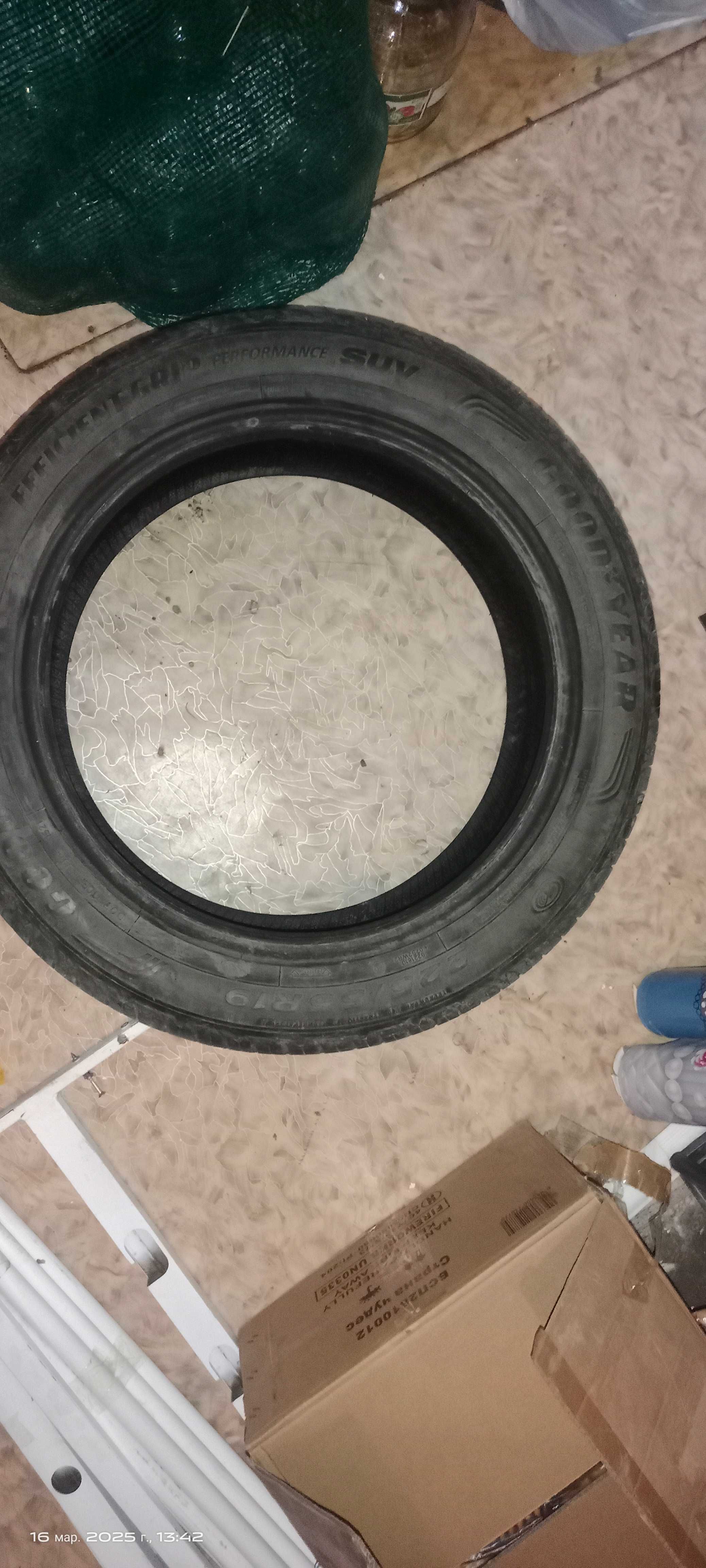 Продам шины 225*55 r19