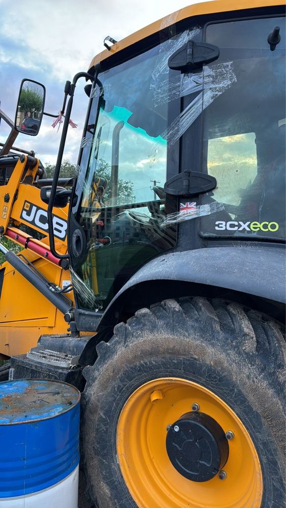 Стёкла на 3/1 cat hidromek jcb komatsu volvo terex case