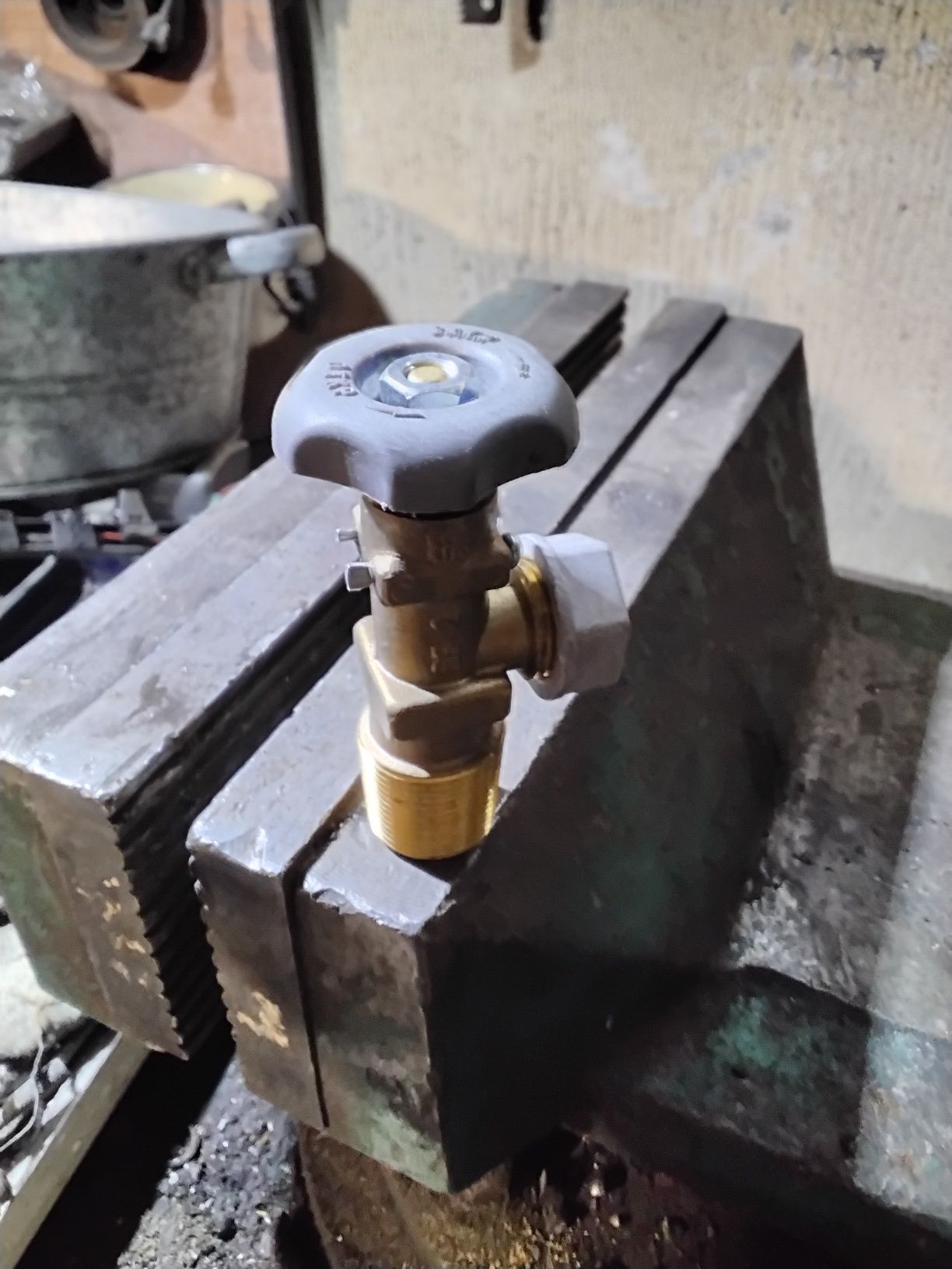 Газовый баллон  с вентилем