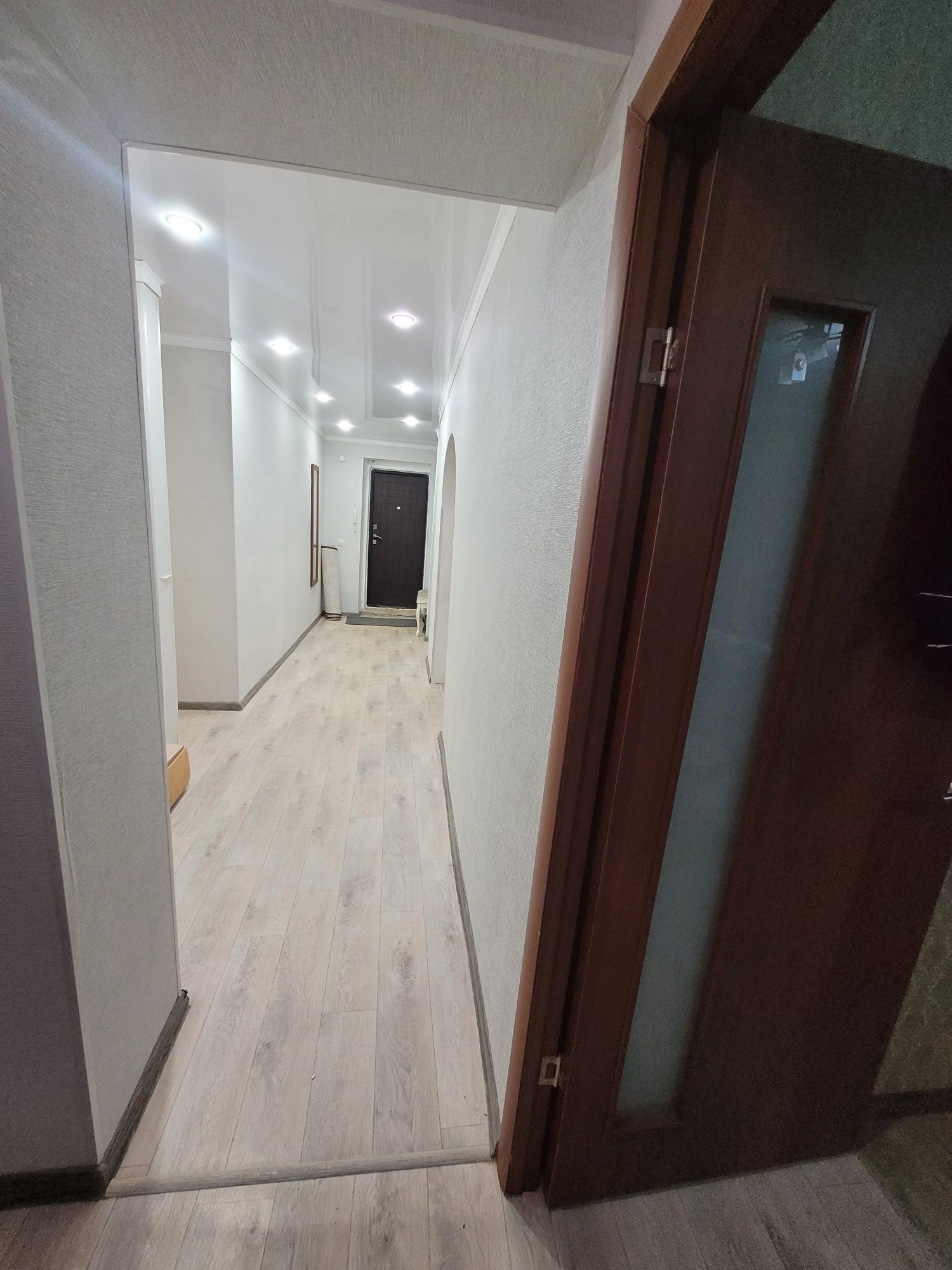 Продам 4х комн квартиру