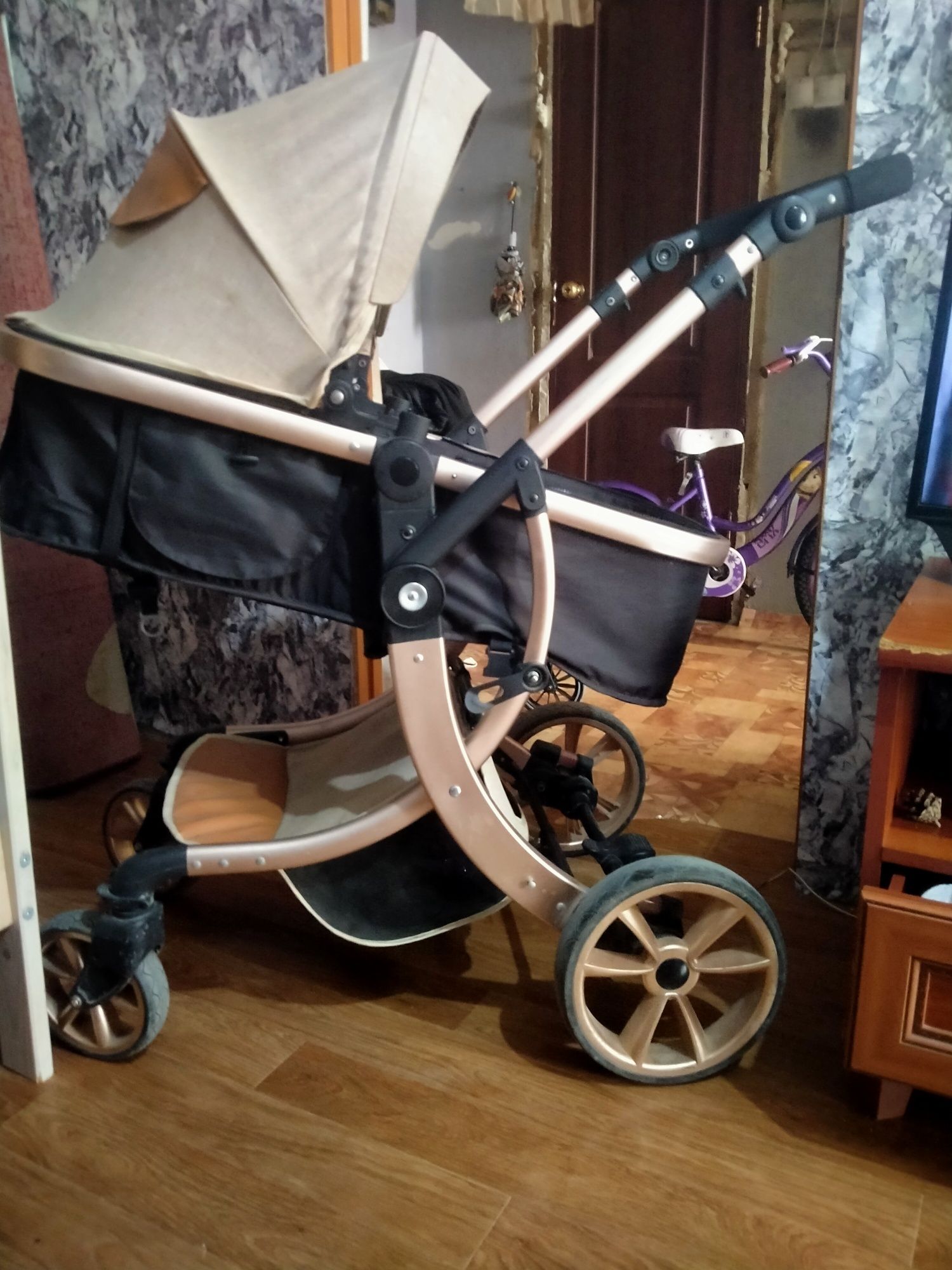 Продам детскую коляску