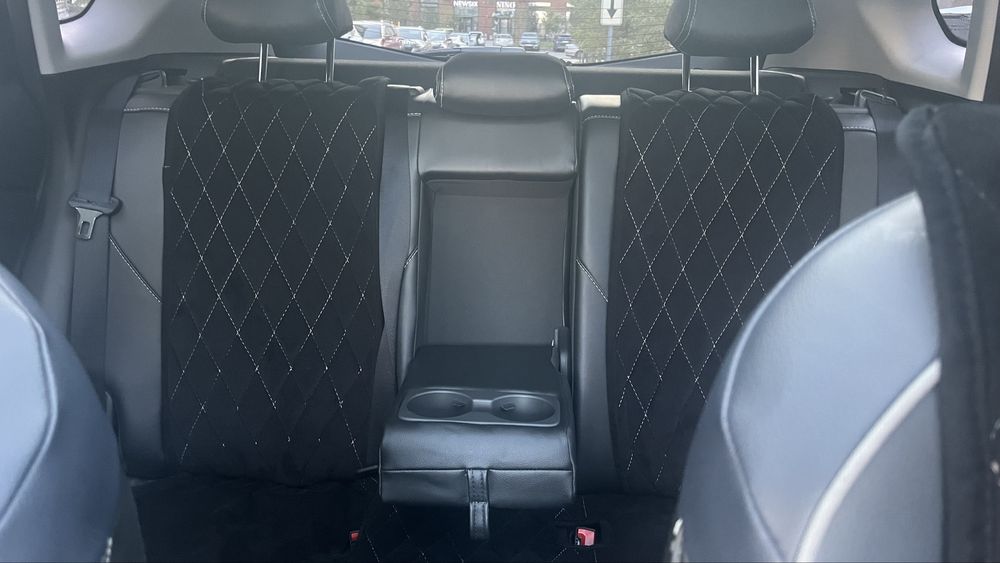 Продам автомобиль Chevrolet Tracker 1.2T. 2023 года.