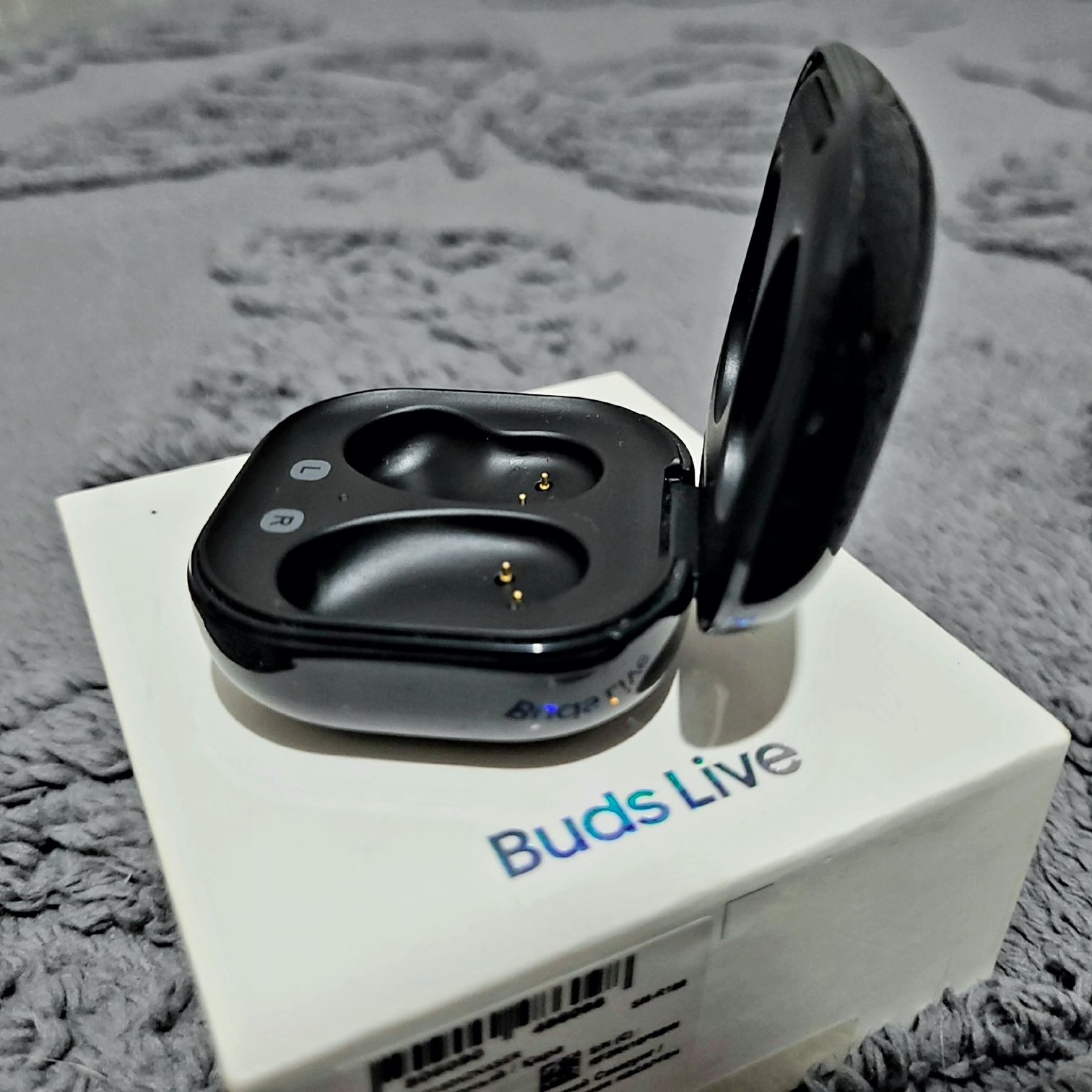 Наушники Galaxy Buds Live