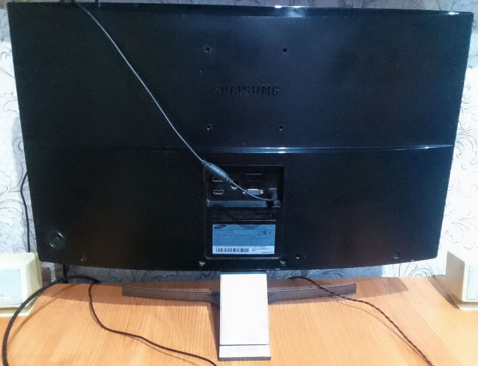 Монитор Samsung 27" S27D590CS [curved VA, LED, 1920x1080, 3000:1, Mega