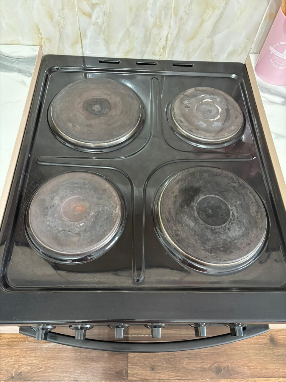Продам электрическую плиту