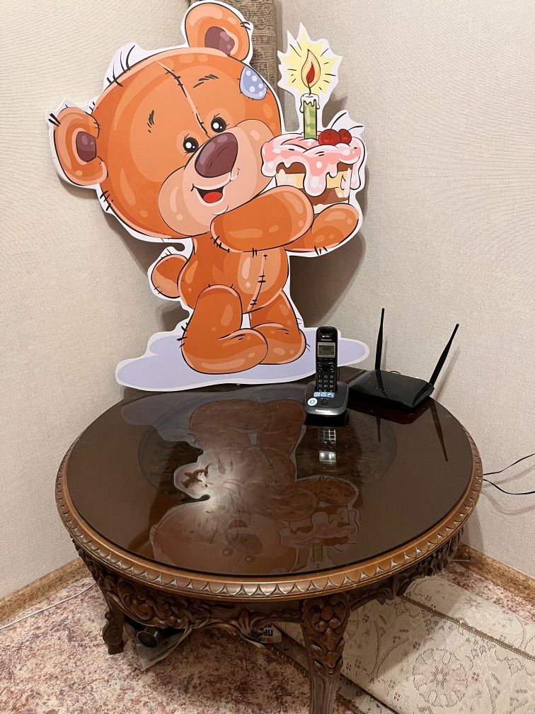 Продаю диван, два кресла и журнальный столик