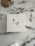 AirPods 3 , Срочно продам наушник