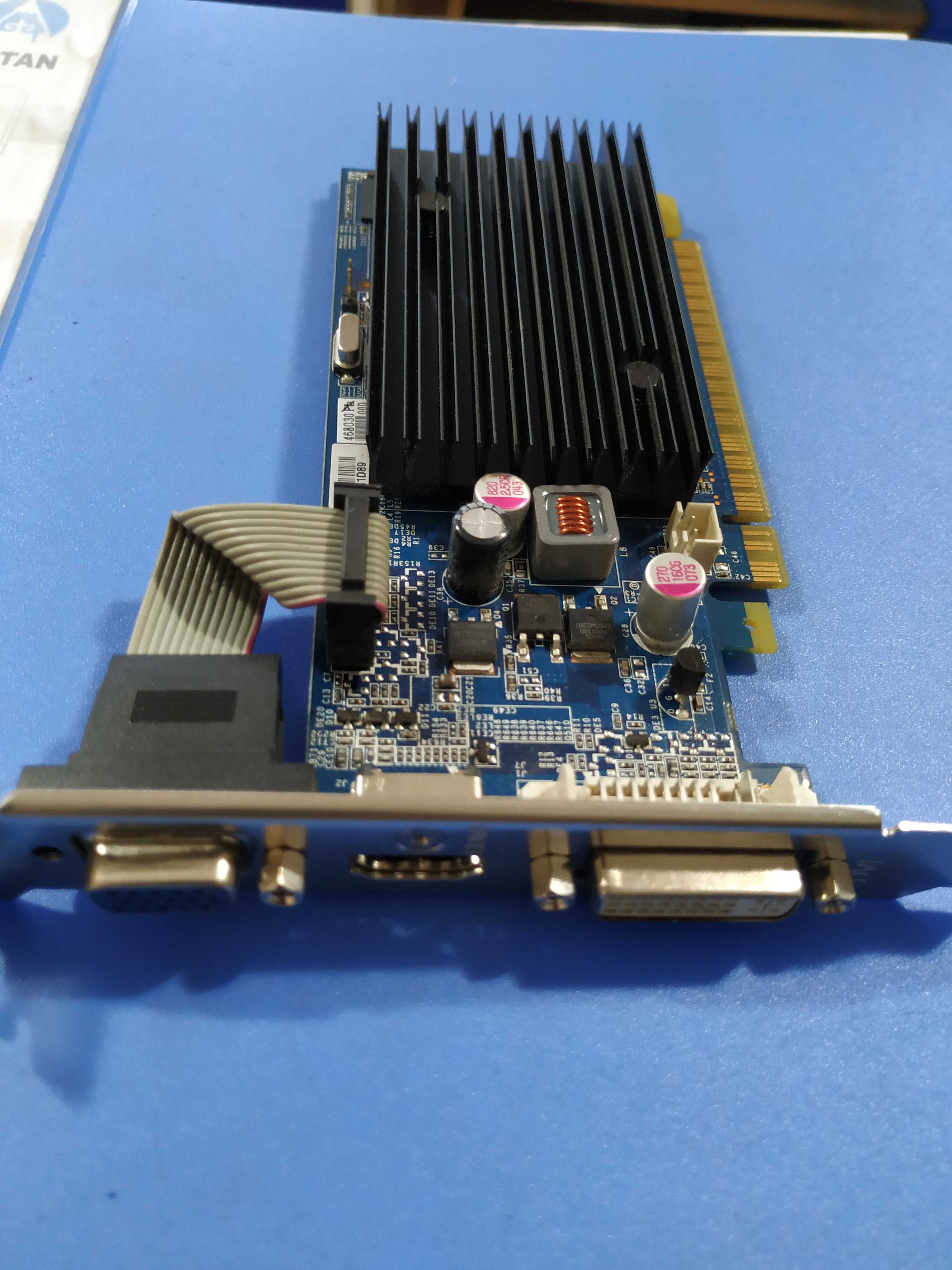 DDR2 2 GB, видеокарта, блок питания, клавиатура PS/2,  привод DVD
