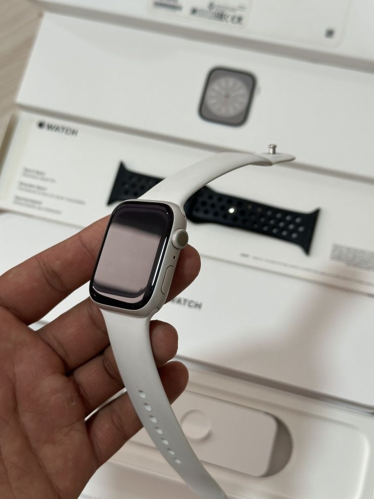 Apple Watch Series 8