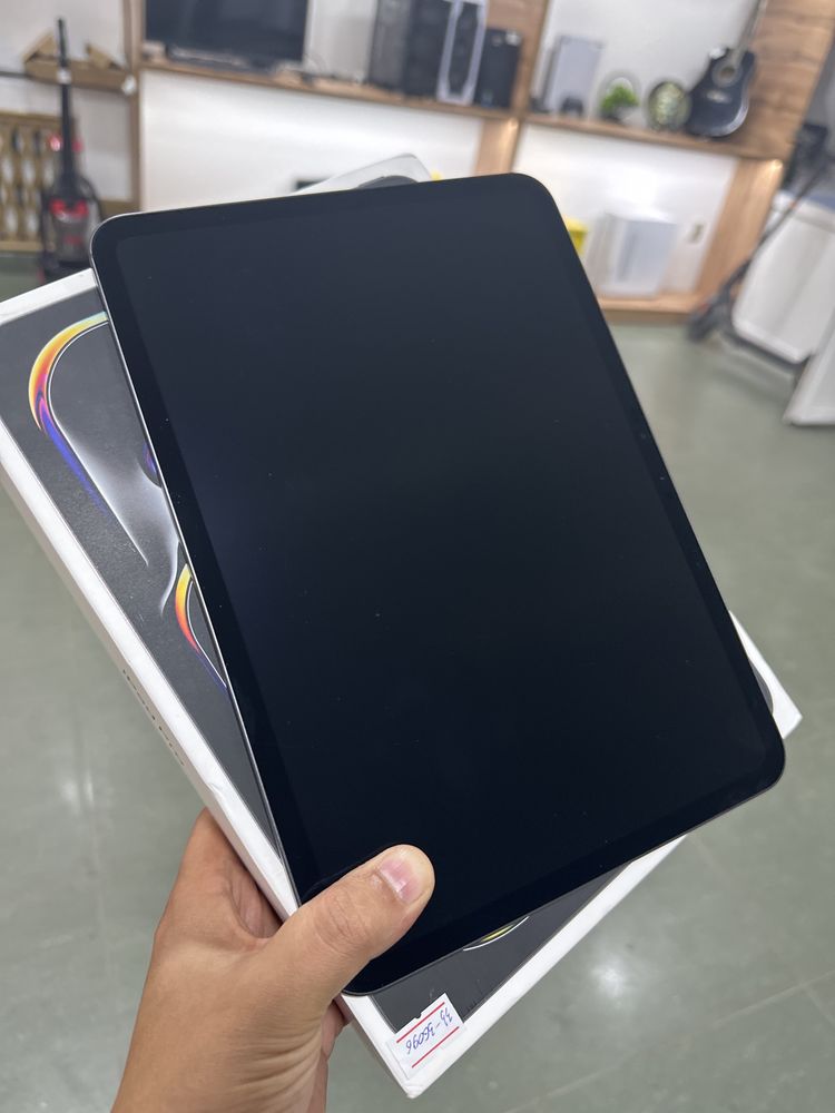 iPad Pro 11" 2024 Wi-Fi M4 /256Gb/99% •Рассрочка до 1 года•