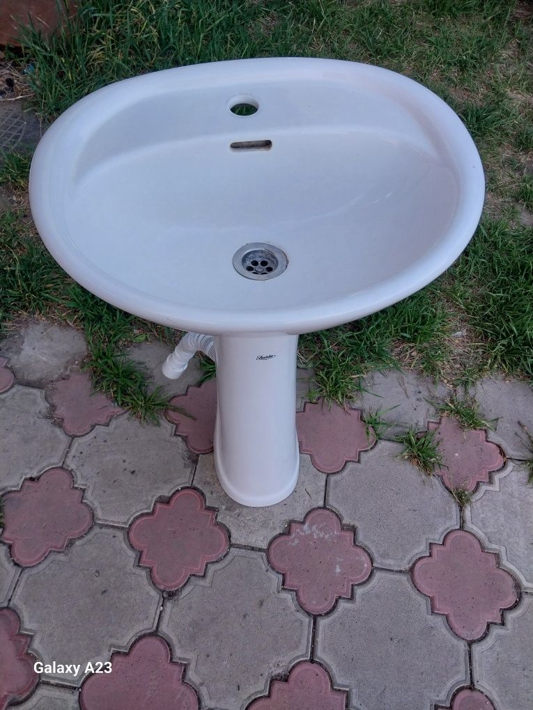 Продам раковина тюльпан