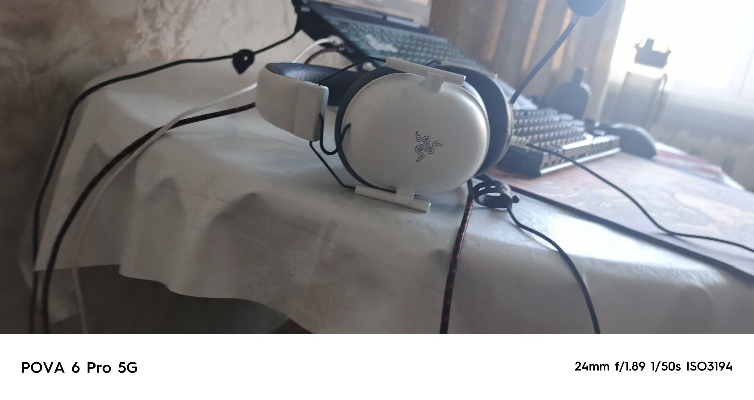 Продаю наушники Razer