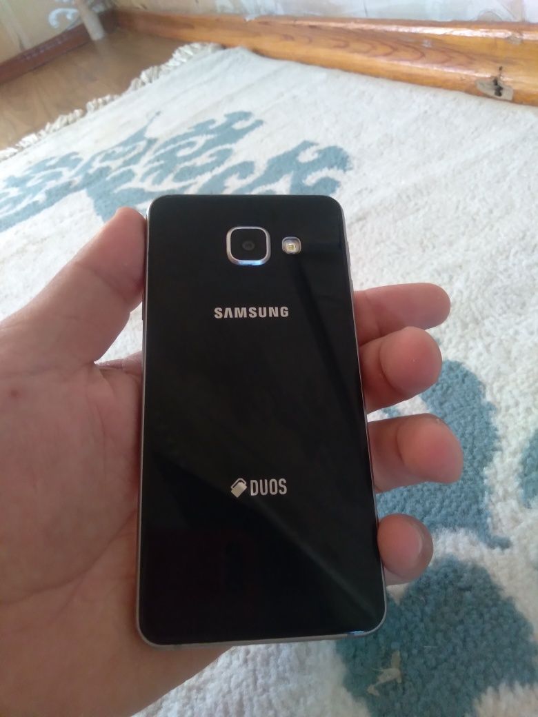Samsung A6 (2016)