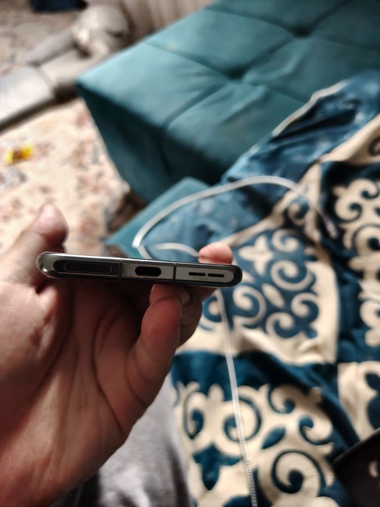 OnePlus 11 всё работает.