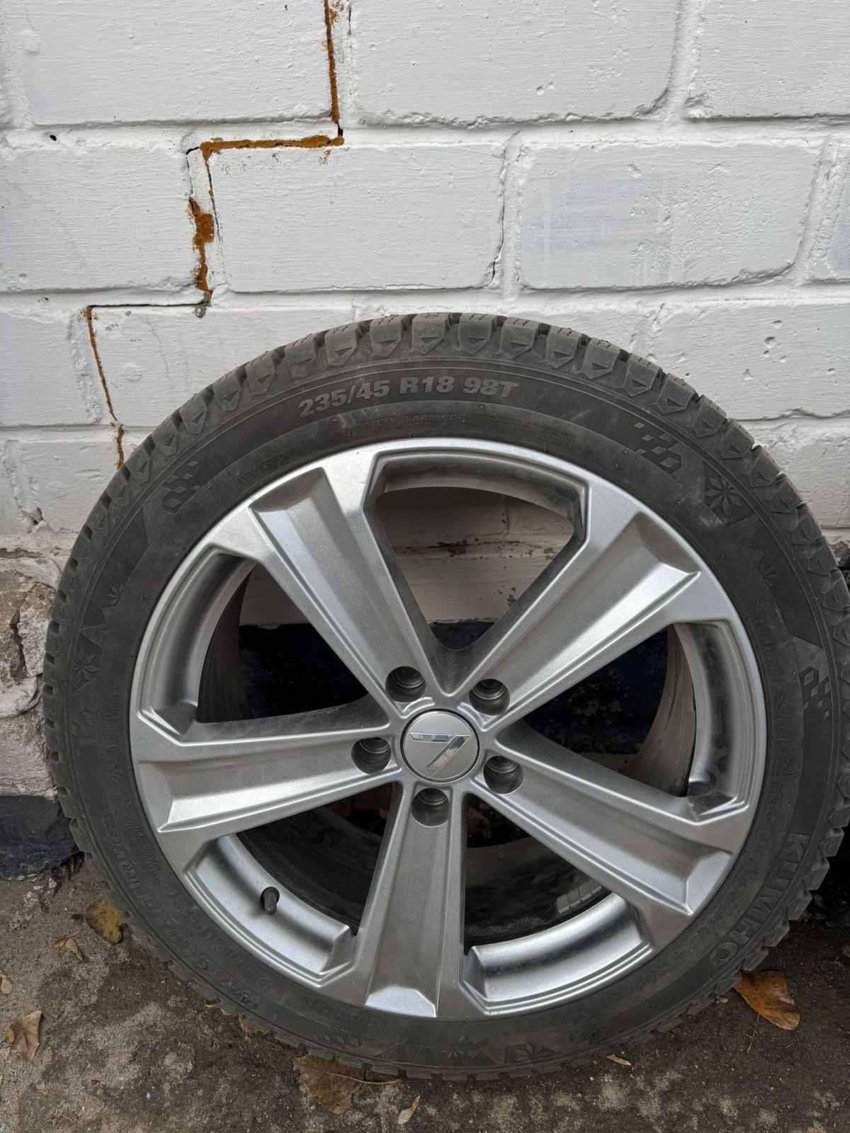 Диски VECTOR Вектор 224 8JxR18H2 5x114.3 ET50 Сильвер Серебристый
