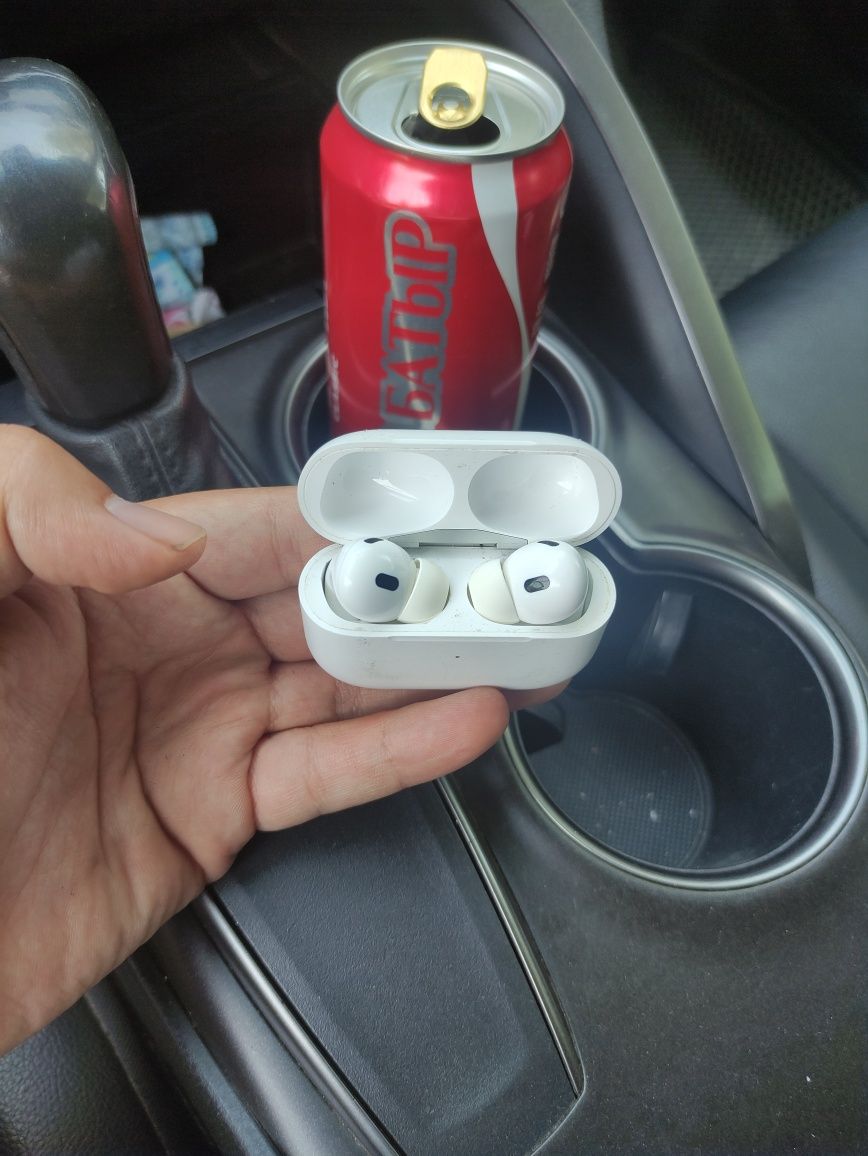 air pods pro 2  в хорошем состоянии