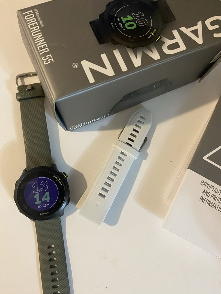 Продам смартчасы Garmin Forerunner 55