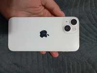 Продам Iphone 14