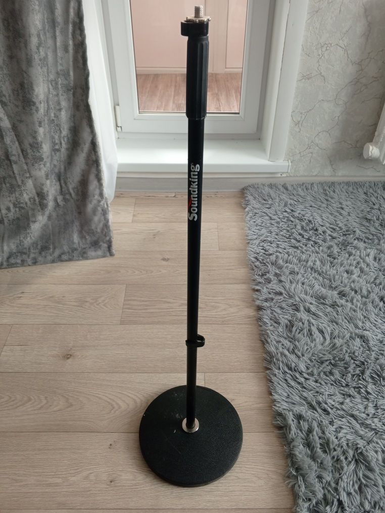Микрофон AKG P 120