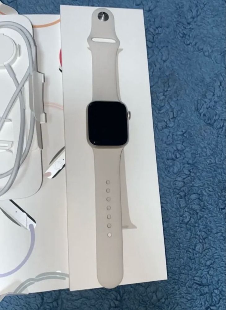 Продам часы Apple whath