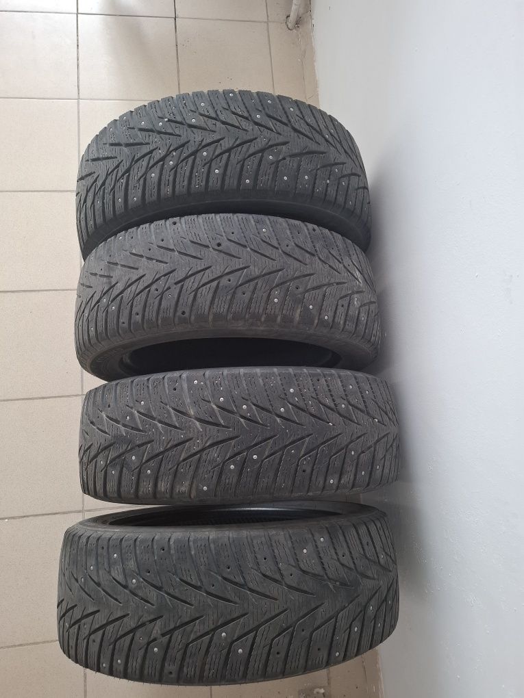 Продам автошины зимние