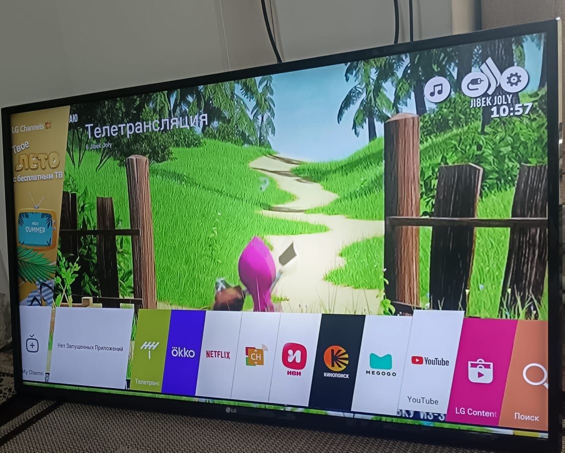 Телевизор смарт LG 109 см