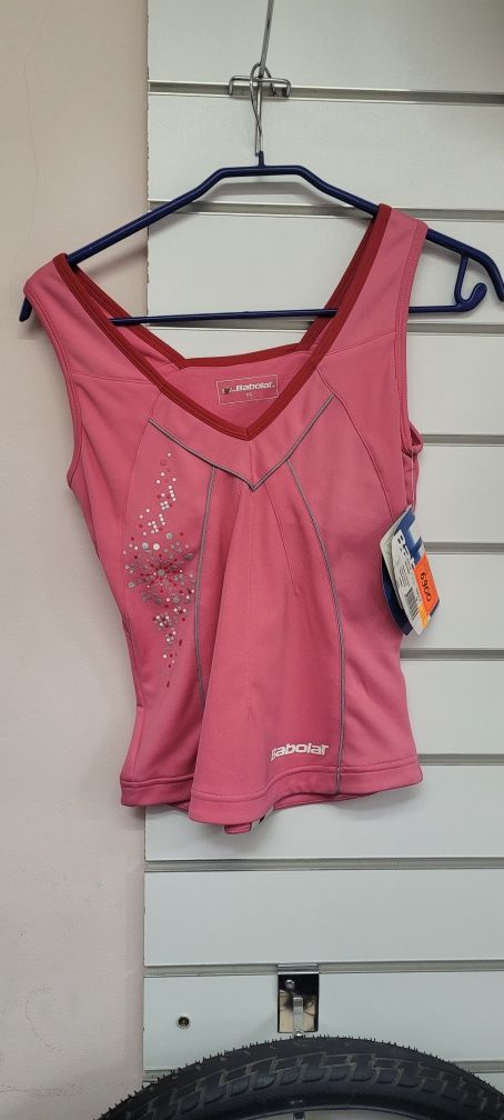 Фирменные теннисные футболки фирмы "BABOLAT" м."СПУТНИК"