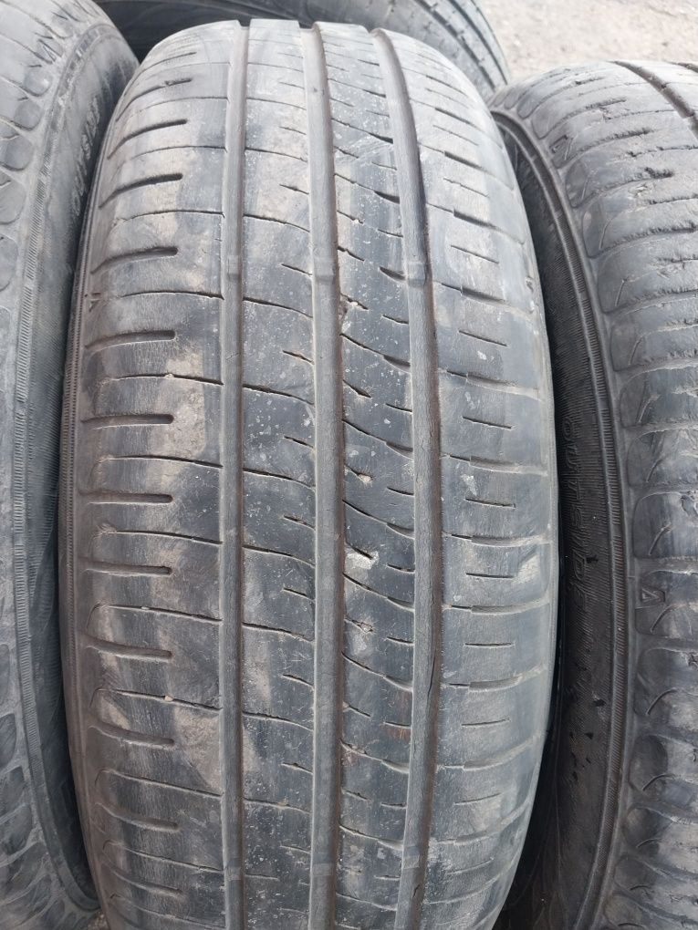 4 шины Dunlop 195 65 R15.