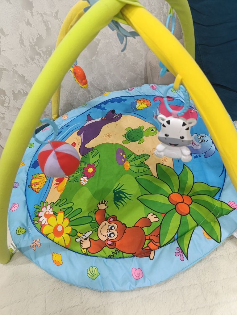 Продам коврик развивающий