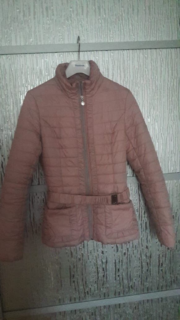 Продам куртку осень-весна.