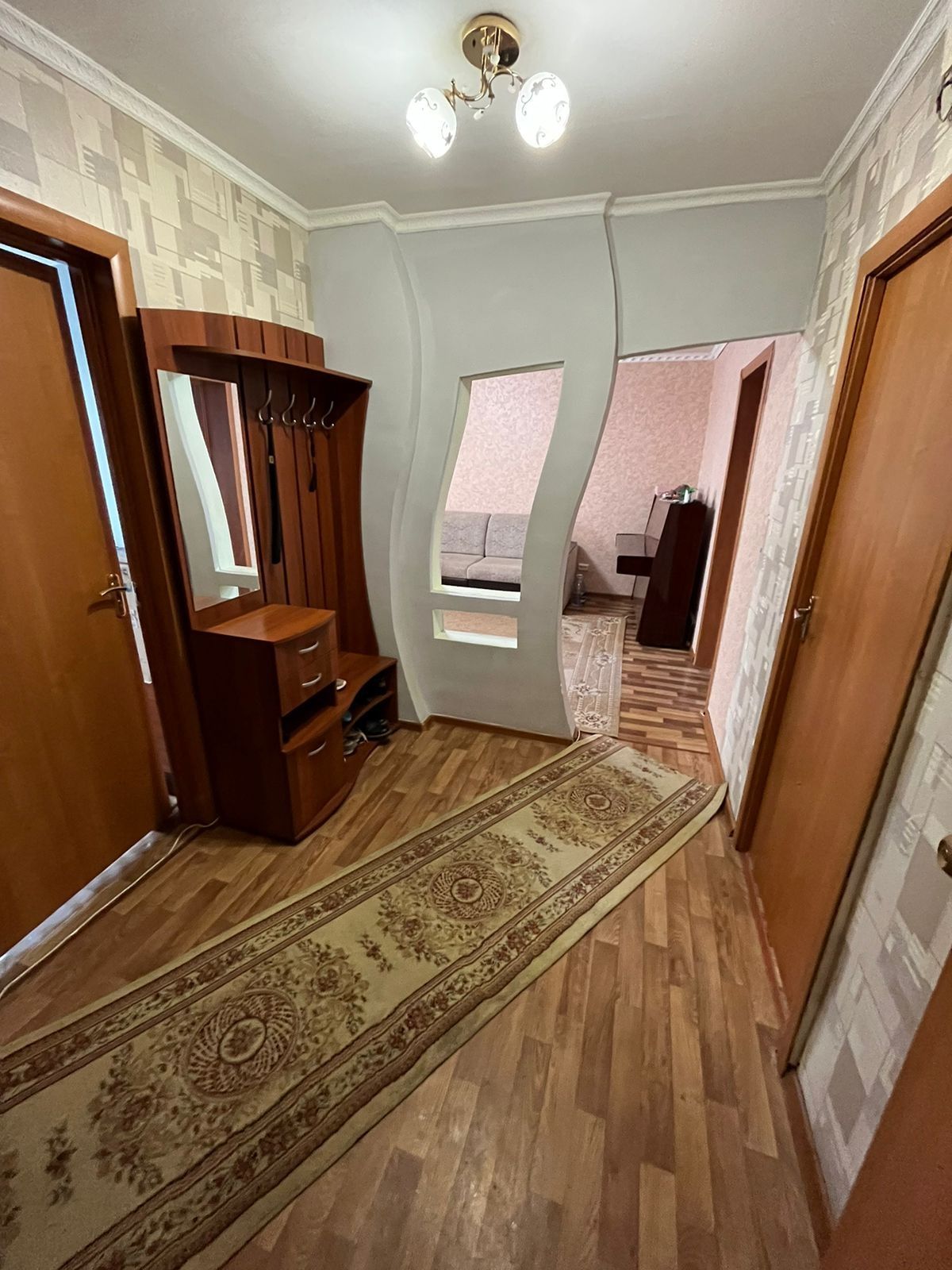 Продам 4-х комнатную квартиру