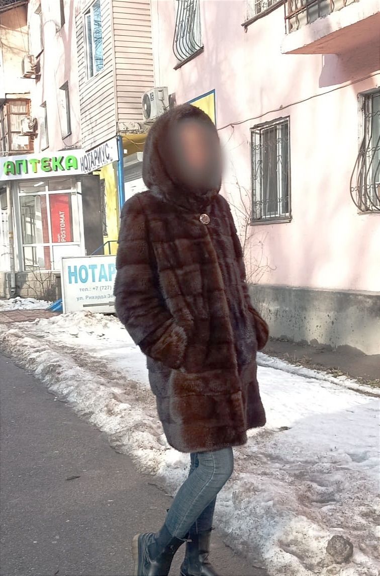 Шуба норковая коричневая 46р