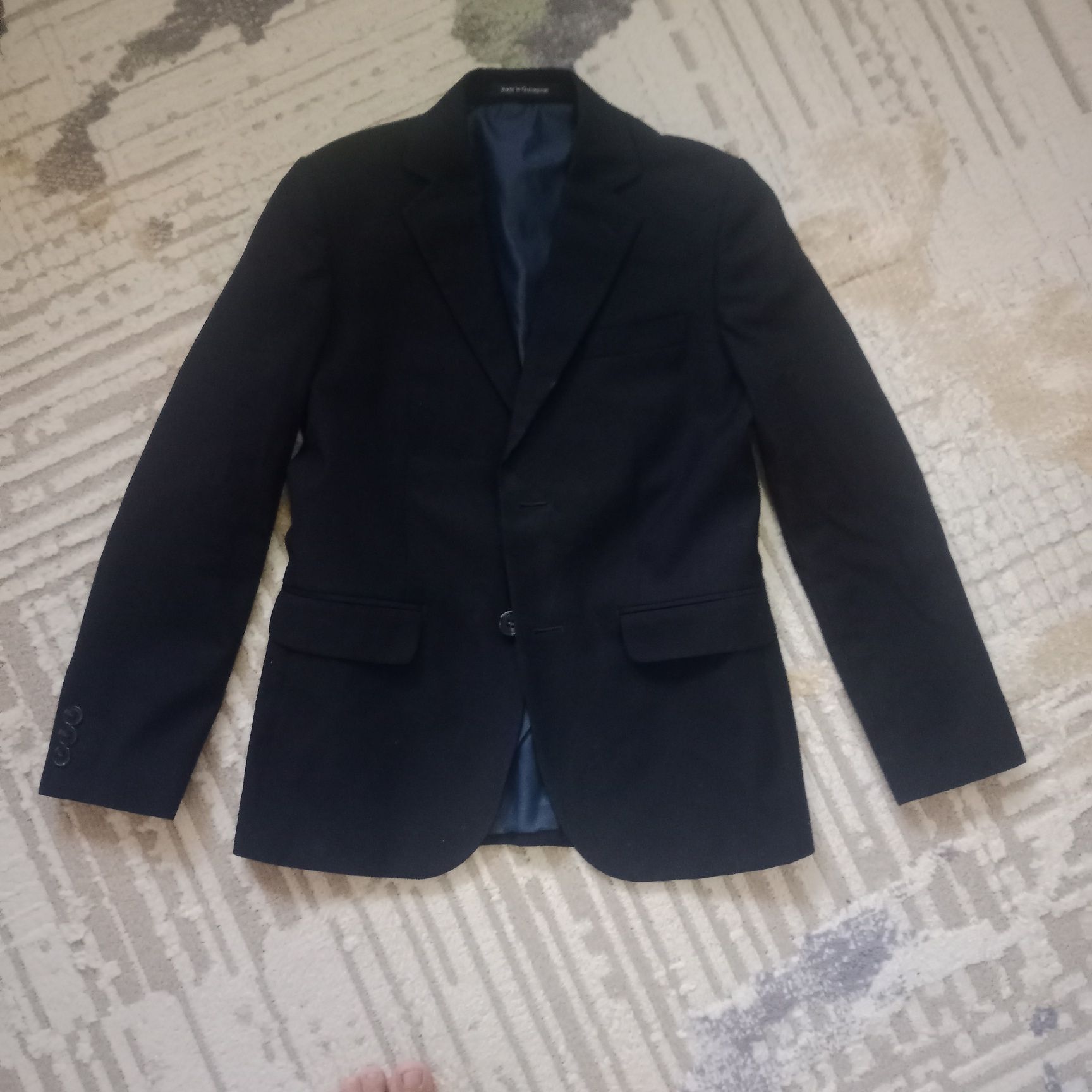Продам школьную форму
