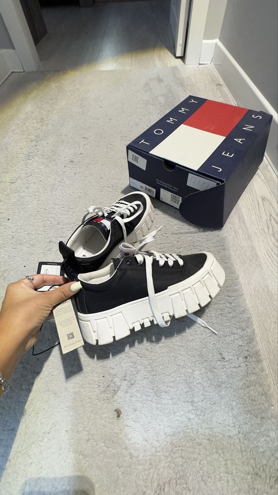 Кеды кроссовки Tommy Hilfiger на платформе