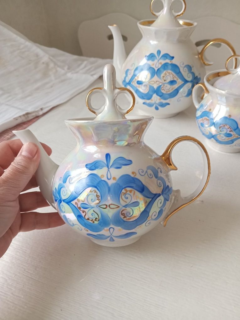 Продам чайный сервиз.
