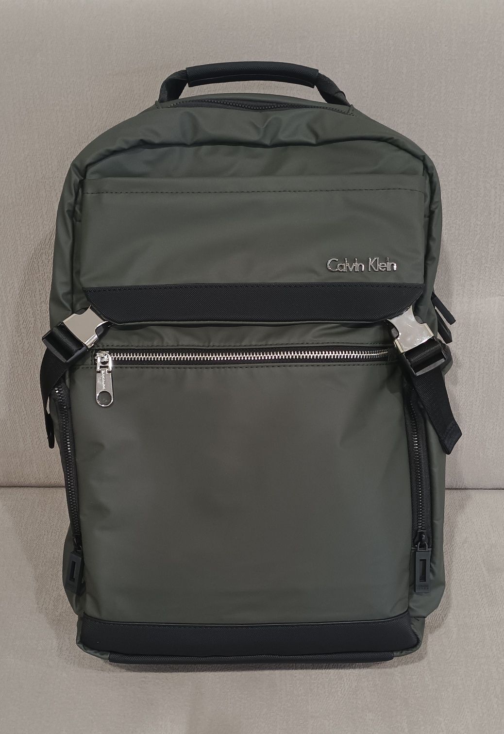 Продам новый рюкзак и сумку Calvin Klein