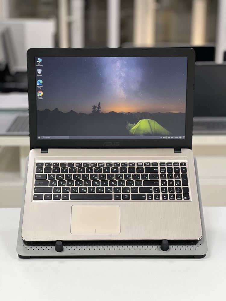 ASUS | Intel Core i3-4005U | ОЗУ 4Gb | SSD 256Gb