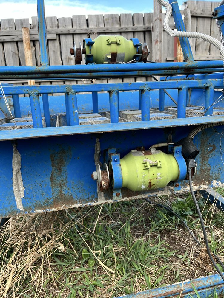 Поощадка от ПТС-4 / шлакоблочный станок